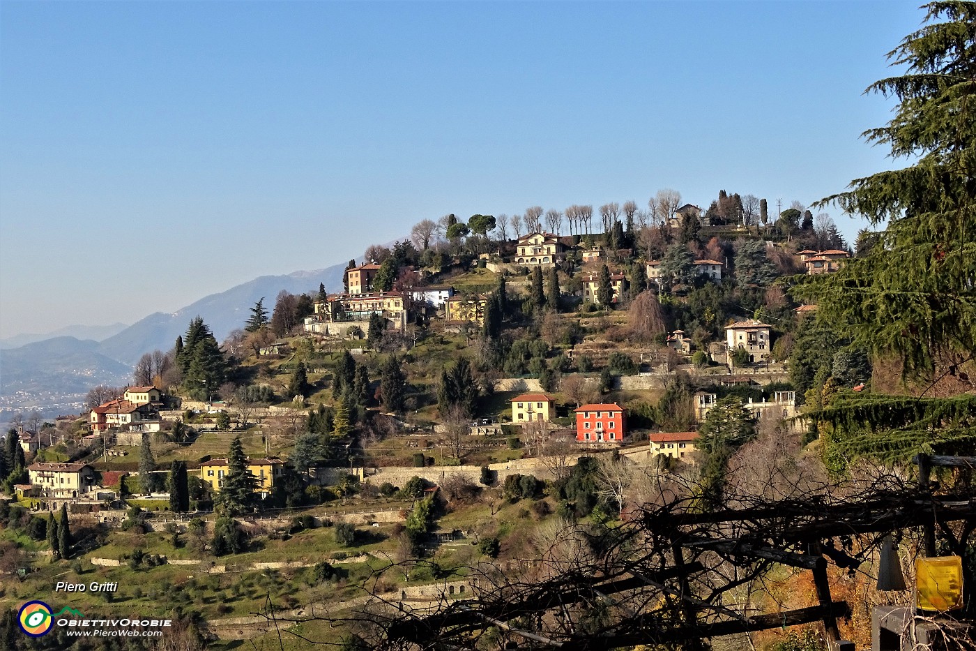 41 Zoom su 'Monte Bastia'.JPG